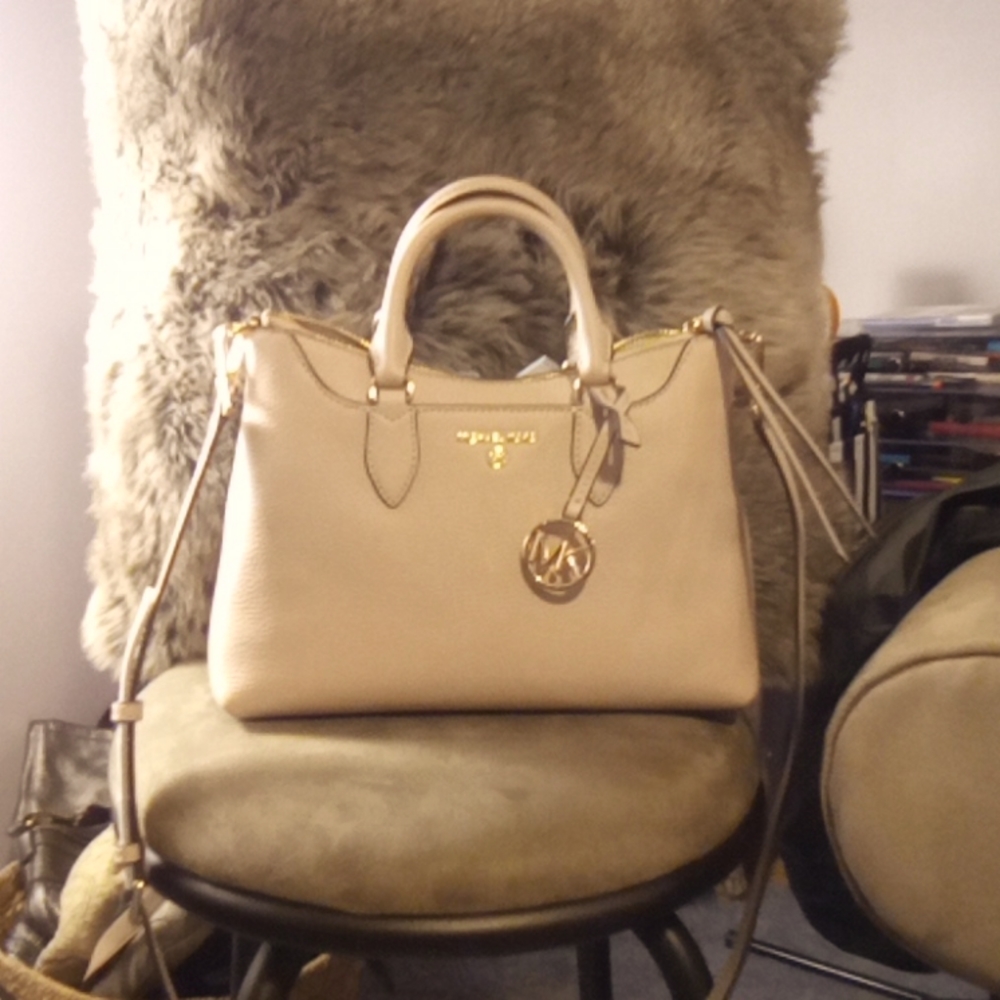 MICHAEL KORS HANDBAG